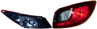 TAIL LAMP OUTTER RH (SEDAN)